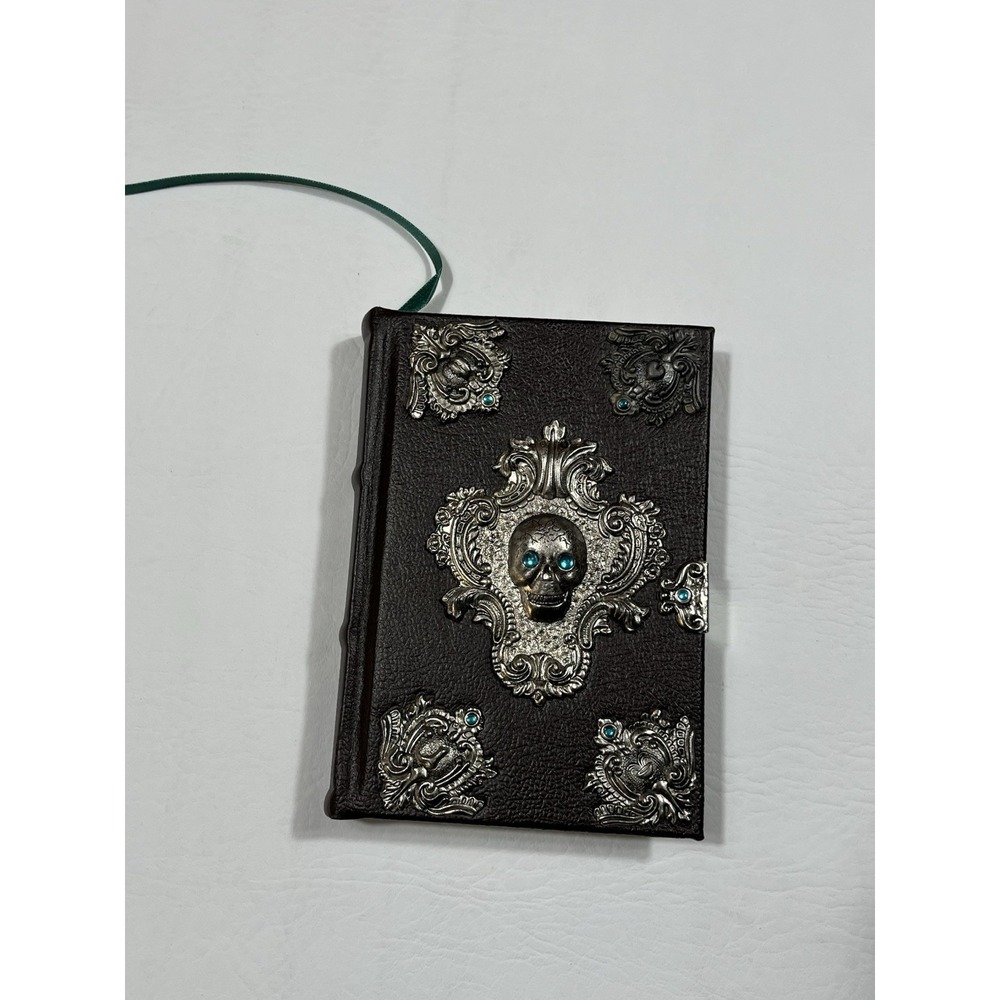 The Tales of Beedle the Bard J.K. Rowling Collector's Edition 2008 Skull Clasp